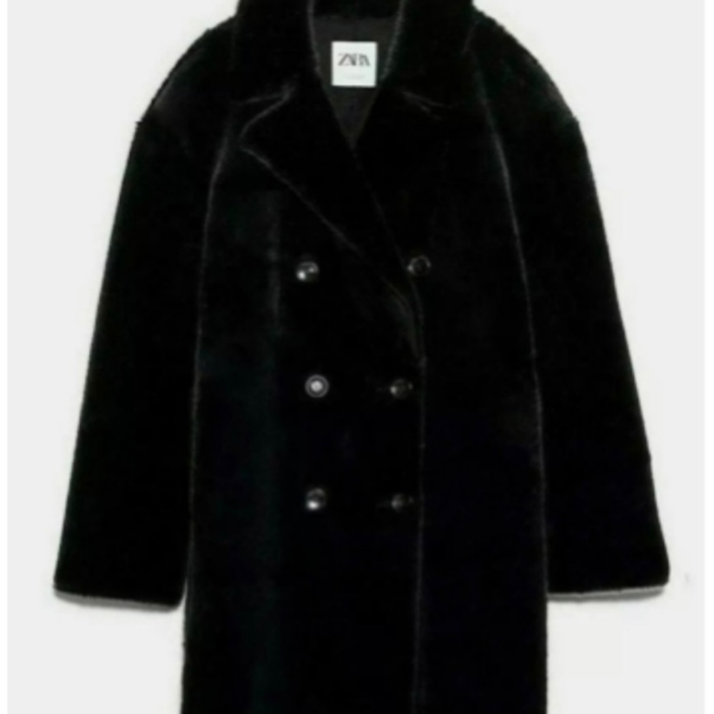 Zara Woman’s faux fur coat